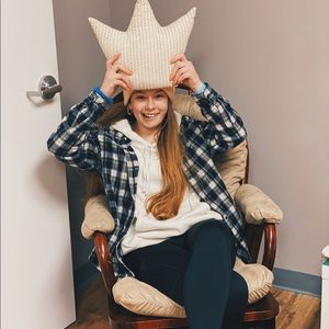 Meet your Posher, Cecelia